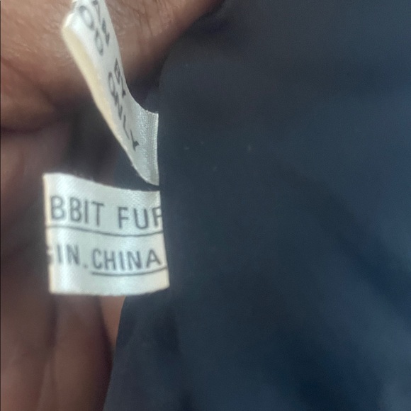 Dyed Rabbit Fur Vest - Picture 9 of 10